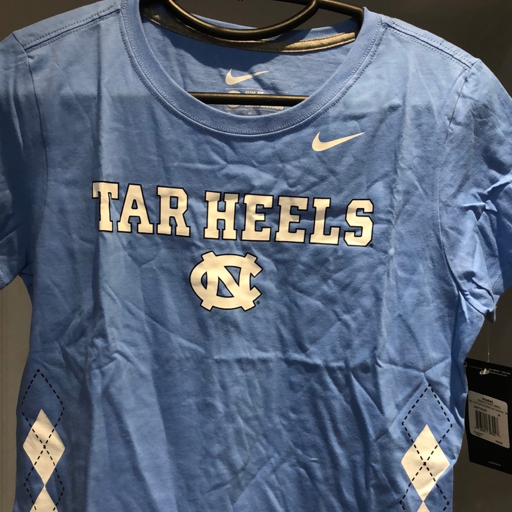 Nike Tee, UNC brand, argyle pattern, slim fit M
